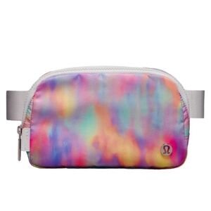 Lululemon tie dye belt bag